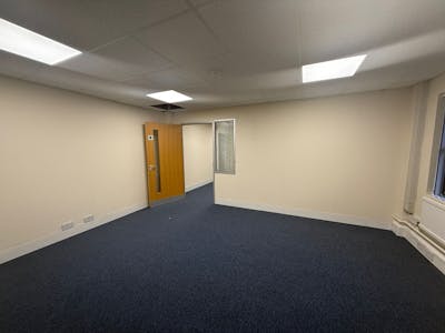 Cottis House, Locks Hill, Rochford, Office To Let - IMG-20250828-WA0014.jpg