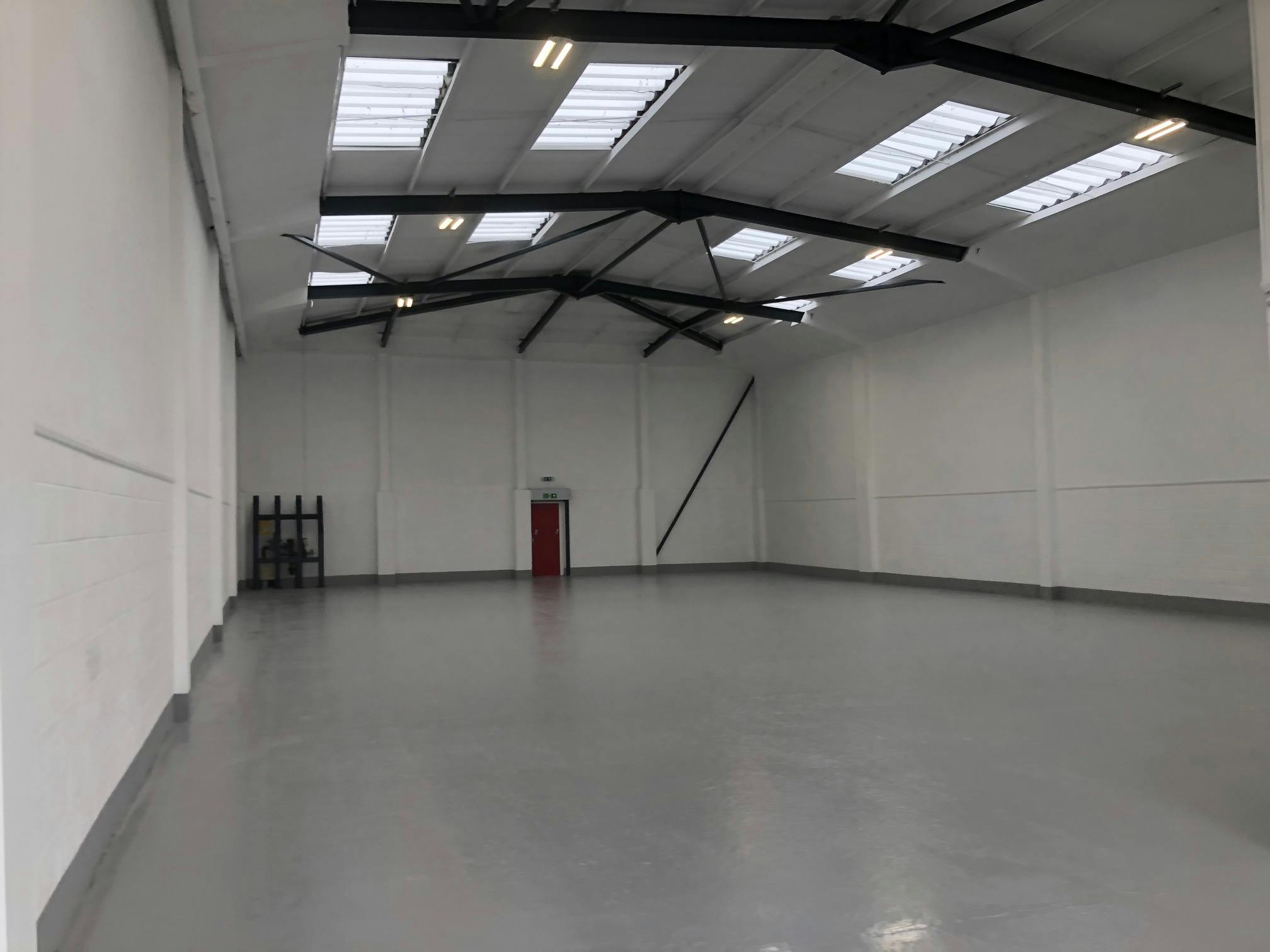 Industrial Unit in Tottenham - photo 3