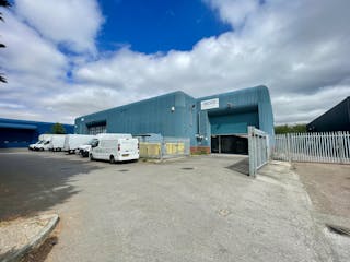 Unit 9 Finway, Luton, Industrial For Sale - IMG_2377.JPG