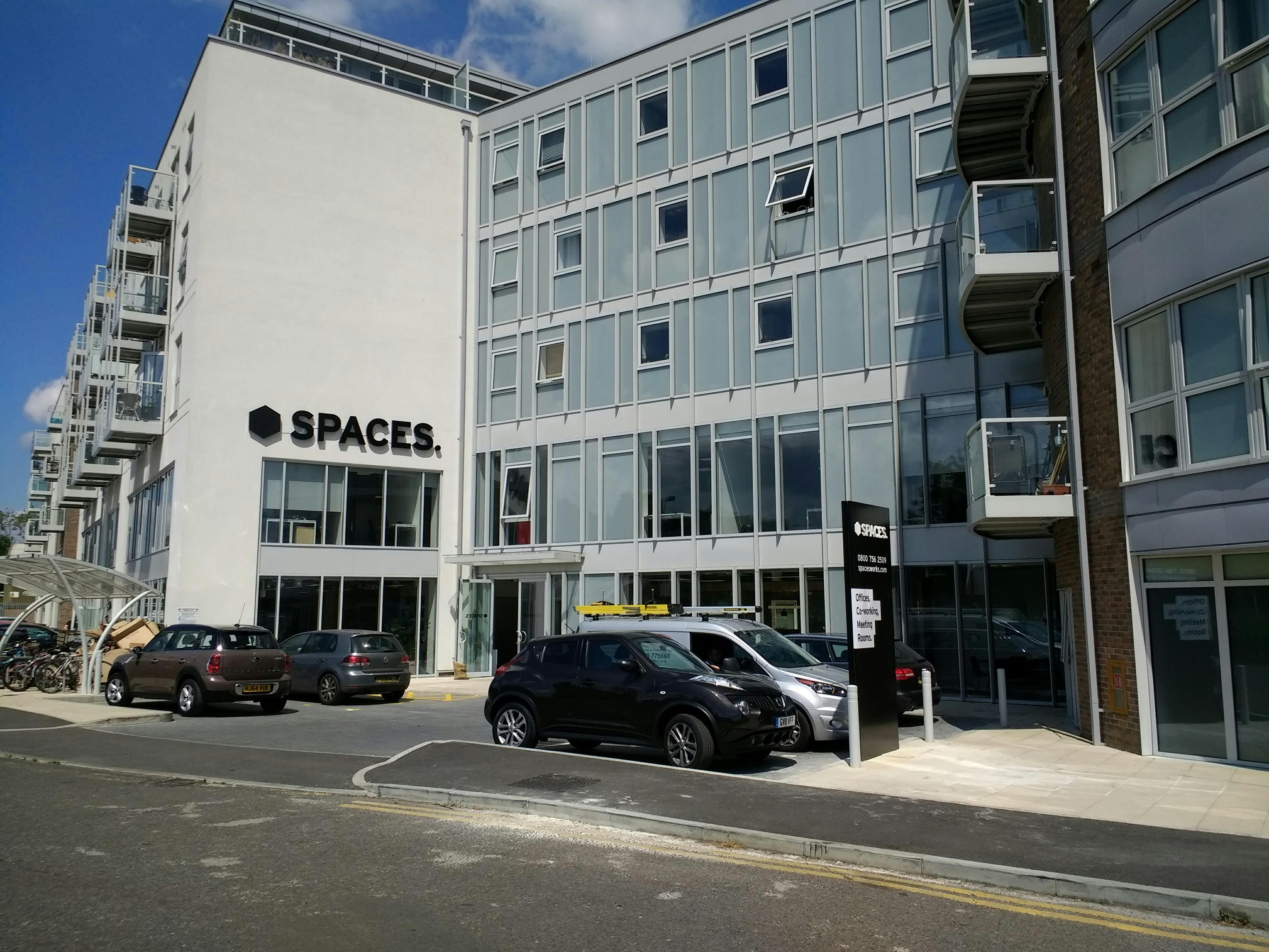 Office in Guildford - photo 2