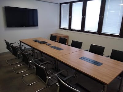 Communications House, South Street, Staines, Office To Let - Communication House 4.jpg