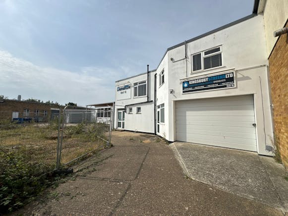 16 Towerfield Close, Southend-on-Sea For Sale - IMG-20250813-WA0003.jpg