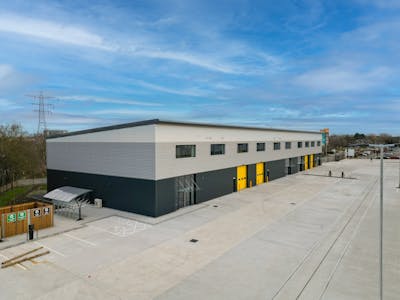 Trafford Gate, Neary Way, Urmston, Industrial/Logistics / Trade Counter To Let - 10.12.24 - TRAFFORD GATE - AERIAL -80-NEWSKYIMAGE.jpg