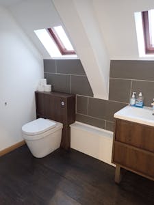 Suite 2, Maiden Lane Centre, Reading, Office To Let - PC160004.JPG