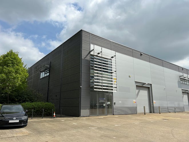 Units 7 Transigo, Thatcham, Industrial / Warehouse To Let - 4 - erased plate.jpg