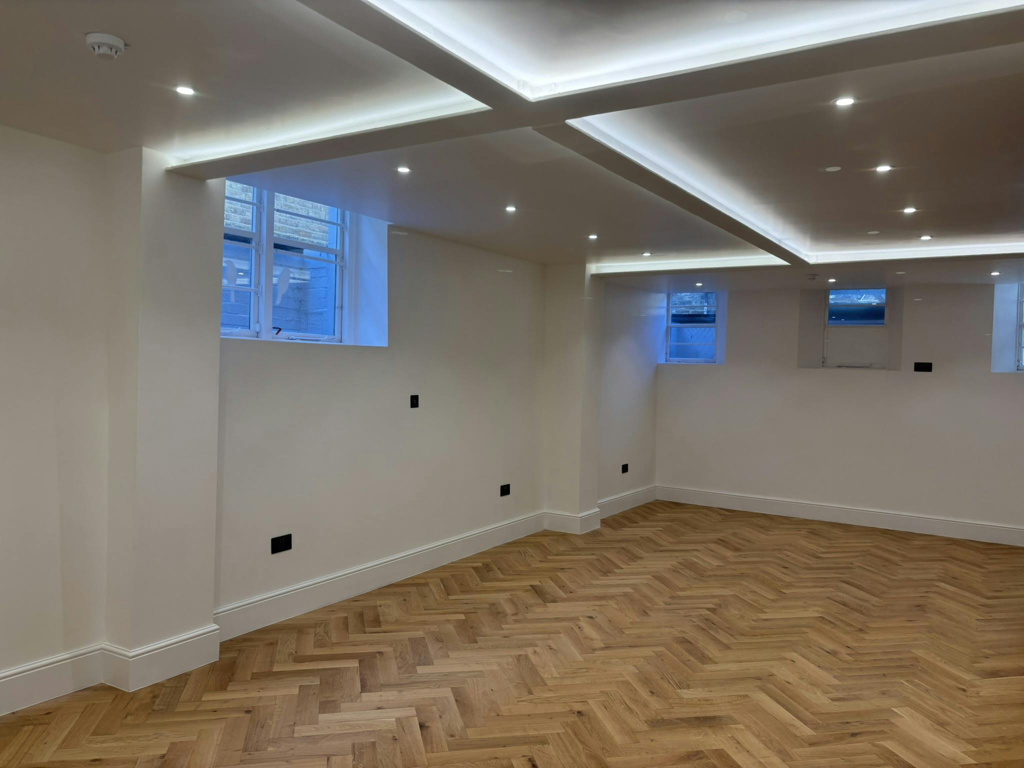 Offices, 7 High Street, Windsor, Offices To Let - IMG_4858.JPEG