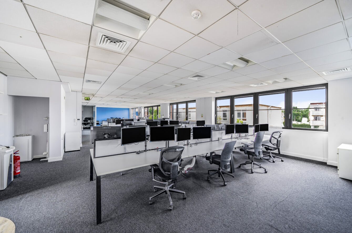 Staines One, Station Approach, Staines-Upon-Thames, Office To Let - 1174847 (2).jpg