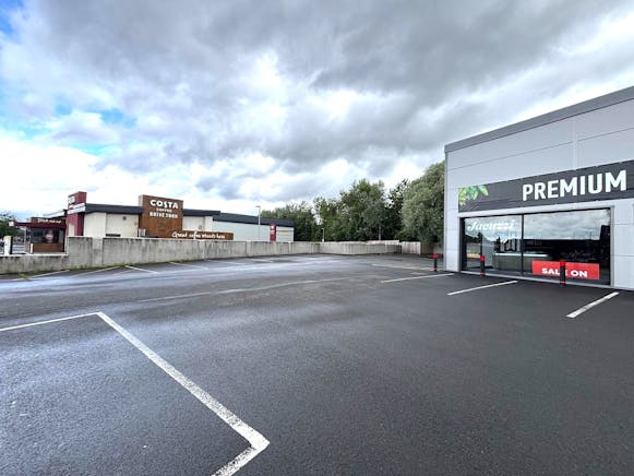 2241 London Road, Glasgow, Retail To Let - PHOTO20250625075640 5.jpg