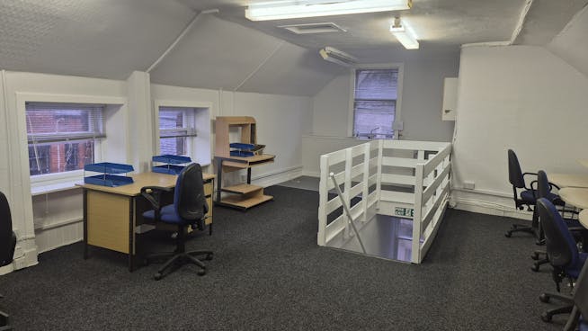 28 High Street, Paisley, Offices To Let - 20260127_114634.jpg