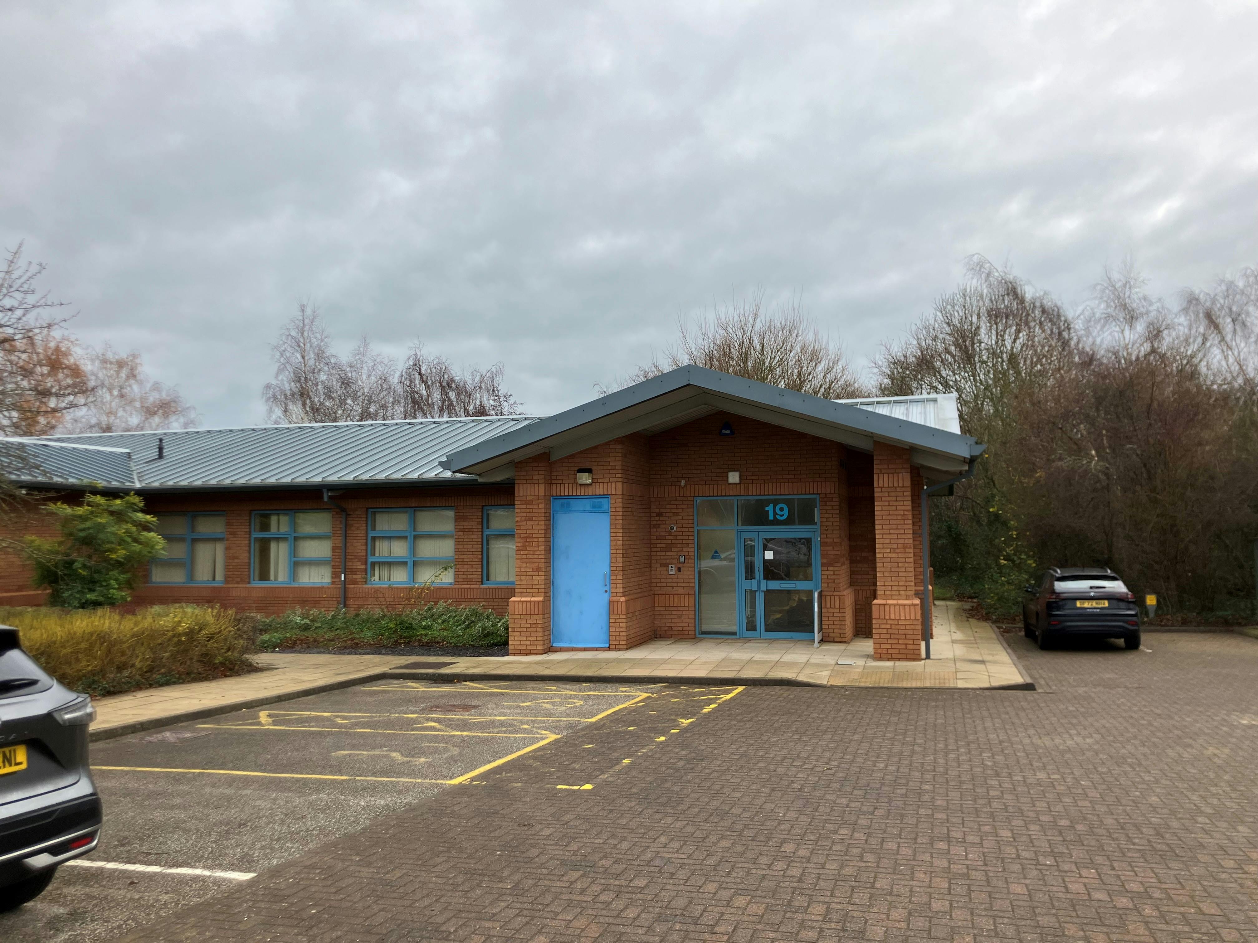 Unit 19 St. Asaph Business Park, Ffordd Richard Davies - Photo 3.jpg