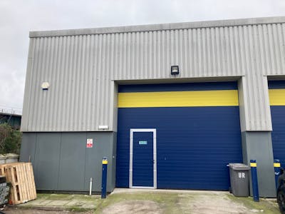 Unit 5B Parkfield Industrial Estate, London, Trade Counter / Industrial / Warehouse Lease Assignment - WhatsApp Image 20240403 at 085033.jpeg