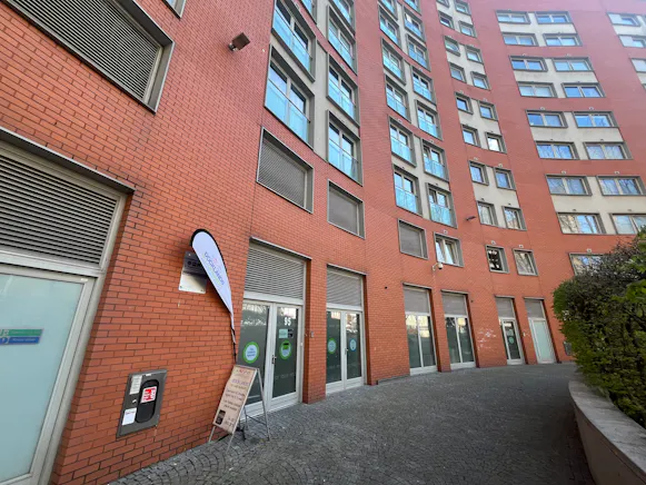New Providence Wharf, 95 Blackwall Way, London, Education / Health & Fitness / Restaurant / Retail To Let / For Sale - IMG_9927.JPG