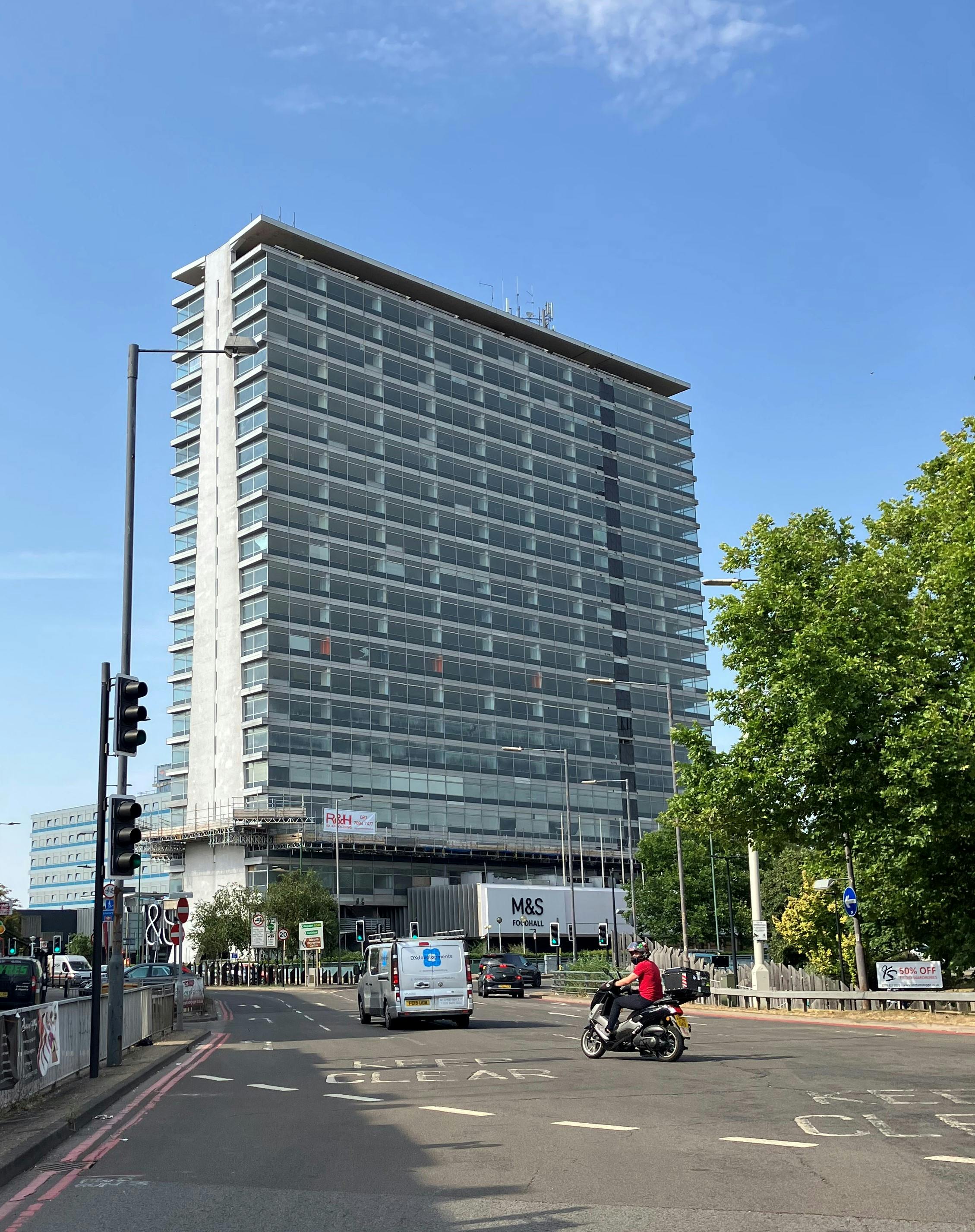 Tolworth Tower, Tolworth Broadway, Surbiton, Offices To Let - IMG_6307.JPG