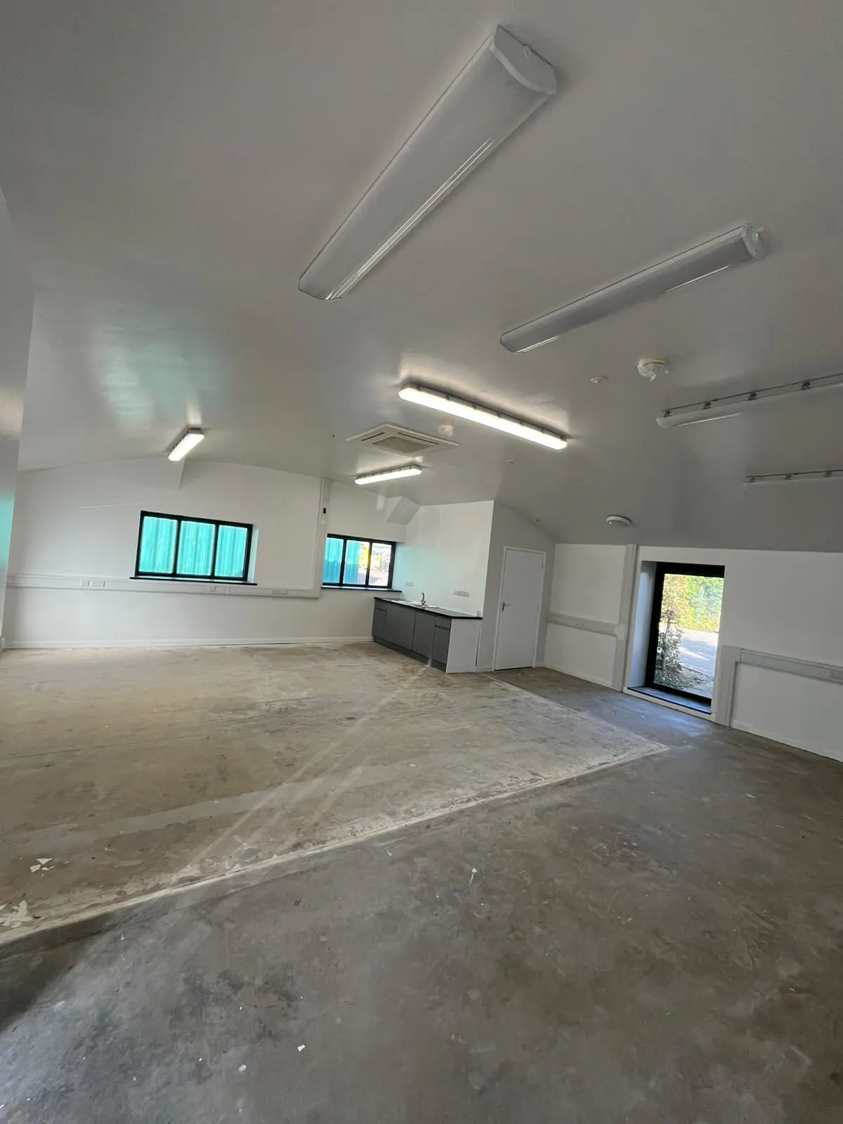 Unit 3, Gawcott Fields, Buckingham To Let - WhatsApp Image 2026-09-25 at 10.33.18 (2).jpeg