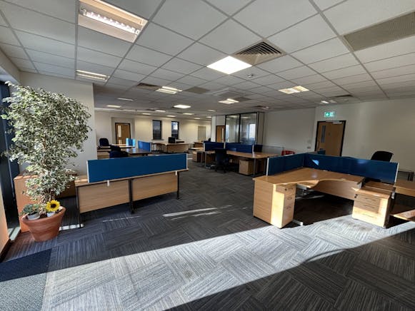 Fortress House & Marauder House, Fortress House, Bury St. Edmunds, Office To Let / For Sale - IMG_4071 Large.JPG