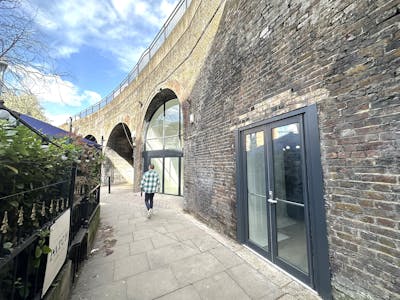 Arches 19-21 Goswell Hill, Windsor, Leisure / Office / Retail To Let - IMG_1194.JPEG
