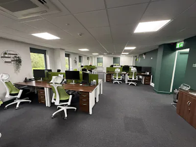 Unit 17, Oldham Broadway Business Park, Oldham, Industrial/Logistics To Let - 9.jpg