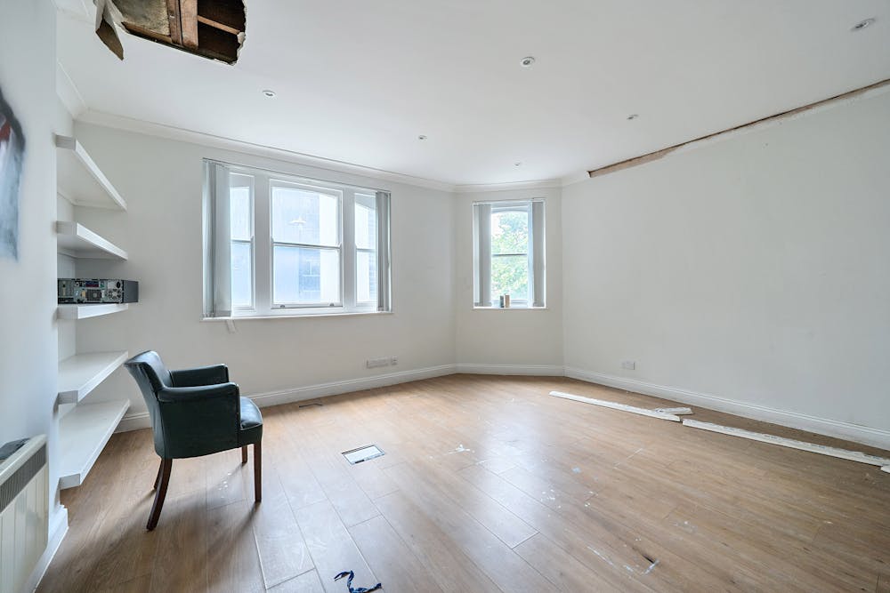 Whole Building, 151 Whitechapel Road, London, Office / Retail To Let - 1333801136891ed42e0734.jpg