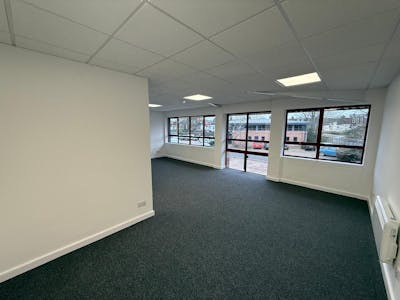 Unit 1 St Margaret's Business Centre, Twickenham, Industrial/Logistics / Industrial / Warehouse To Let - Firest floor offices