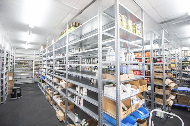 Unit D3, Braintree Industrial Estate, Ruislip, Industrial / Warehouse To Let - 2 .jpg