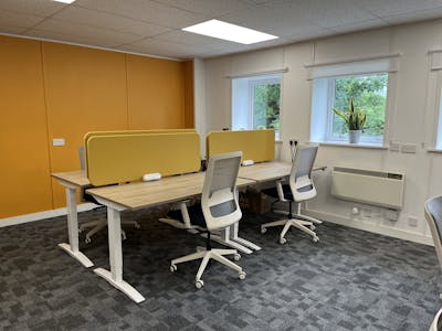 First Floor Offices, 2D Station Yard, Thame, E (Commercial / Business / Service) / Office To Let - IMG_2824.JPG