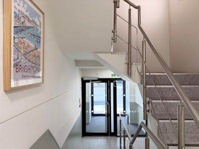 Hyperion House, 100-101 Queens Road, Brighton, Office To Let - 100-101 QR hallway.jpg