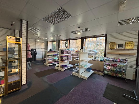 221 Albert Drive, Glasgow, Retail To Let / For Sale - PHOTO20250623172632.jpg