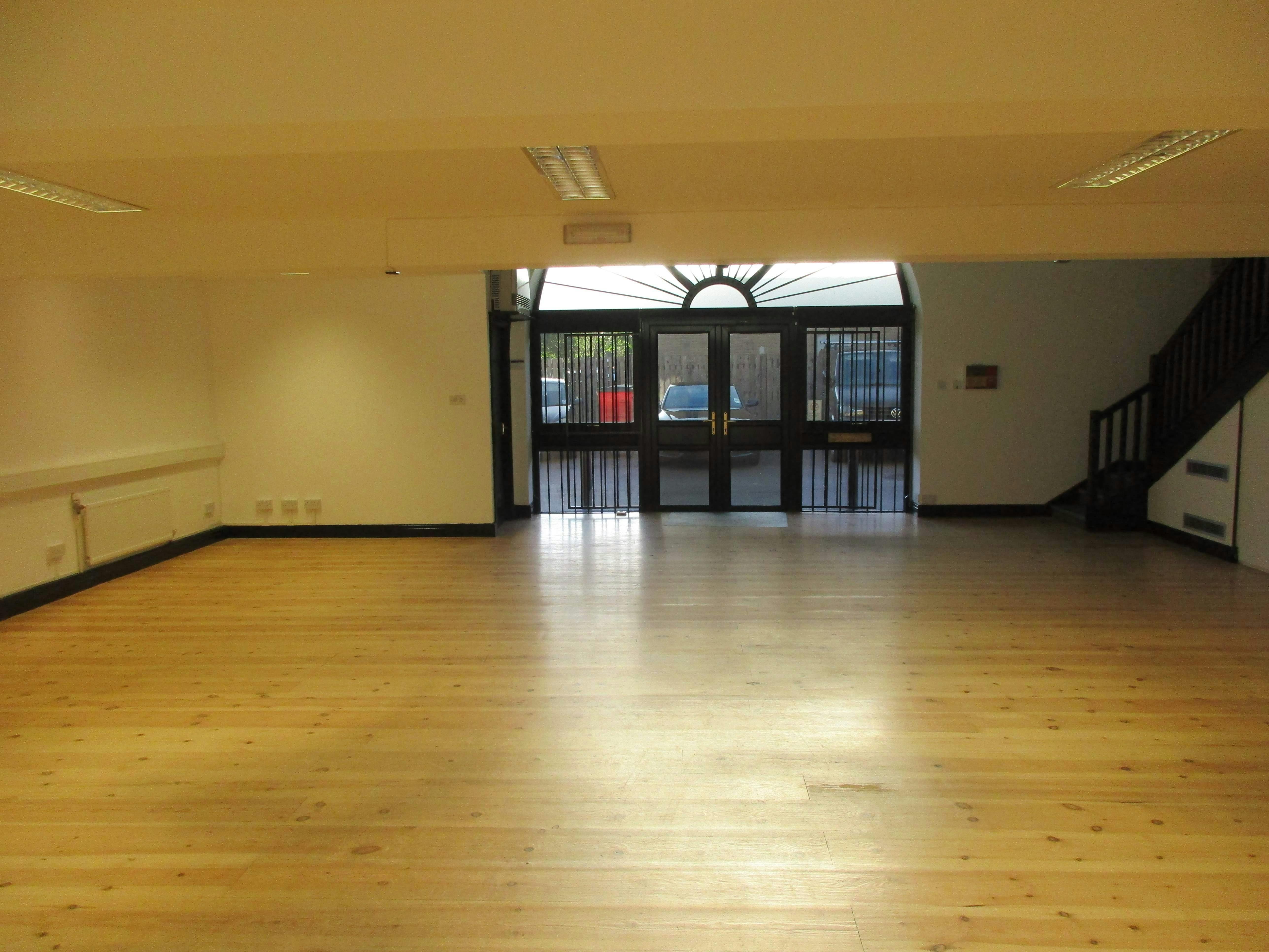 3 Moorfield Chambers, Moorfield Crescent, Leeds, West Yorkshire, LS19 7EA