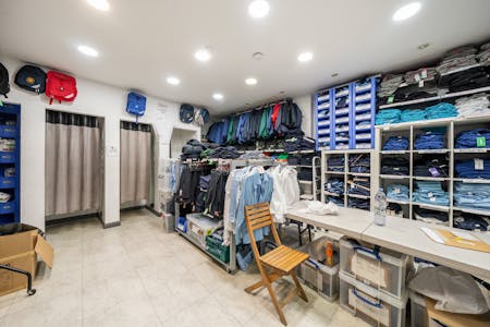 16 Chapel Market, Islington, Retail For Sale - 1362288968e78d659dff6.JPG