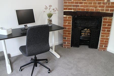 Hurst House, Ripley Surrey, Office / Serviced Office To Let - Ist Floor room 1a.jpg