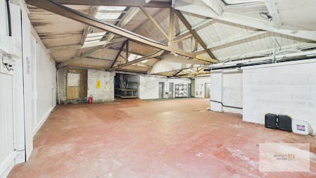 16-20 Heaton Fold, Bury, Office / Warehouse / Workshops To Let - Warehouse
