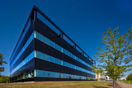 6 Lochside Avenue, Edinburgh, Office To Let - 022.jpg