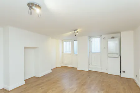 117 Malden Road, London, Residential Flat / Investment For Sale - 111220178_CHRC_117 Malden Road  _NW5 4HS_007.jpg