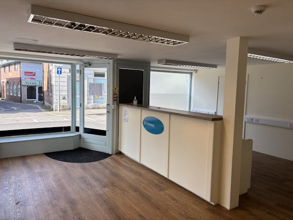 28 High Street, Ringwood, Office To Let - IMG_5817.JPEG