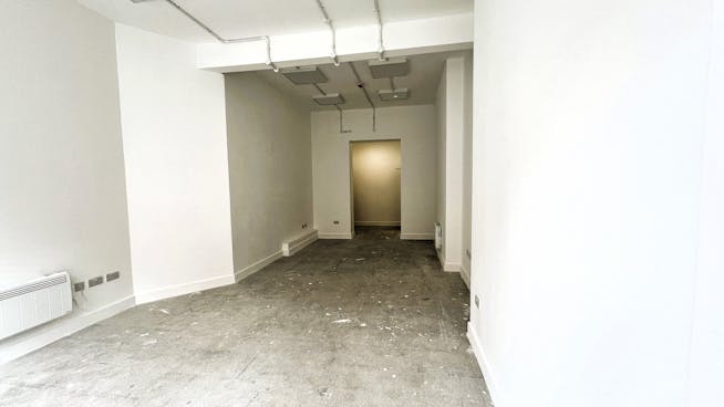 3 Paddington Street, London, Retail To Let - 3 Paddington Street London W1U 5QD  internal 3.JPEG