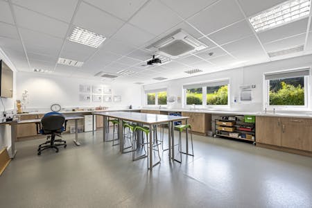 Ridgeway School, Sarn, Y Drenewydd, D1 (Non Residential Institutions) For Sale - 32