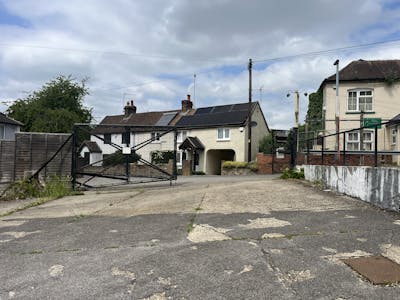 Derehams Lane, High Wycombe, Development / Industrial For Sale - IMG_6397.JPG