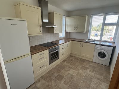 5A Chessington Parade, Chessington, Residential For Sale - IMG_4392.JPG
