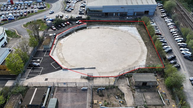 Yard at 3 Windsor Place, Harlow To Let - 1.jpg