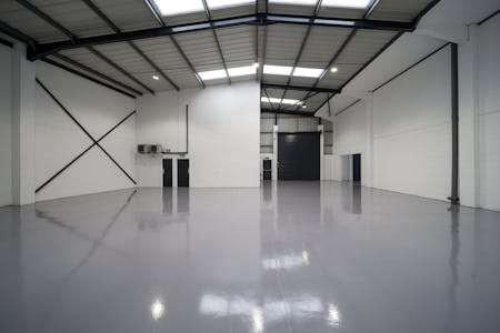 Langhedge Industrial Estate, Langhedge Lane, Tottenham, Industrial To Let - Unit 19_LHLIE_2.jpg