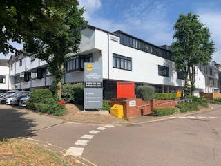 Unit 5b Limes Court, Hoddesdon, Offices To Let - Pic 2.jpg