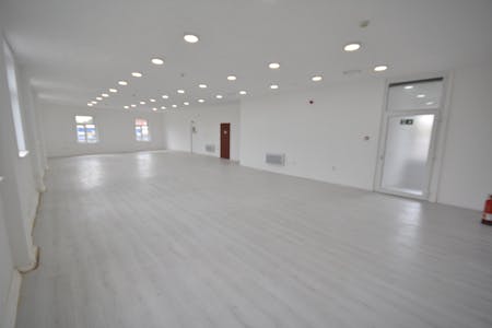 Open Plan 1st Floor & Downstairs Space, Bury, Leisure To Let - Upstairs Open Plan