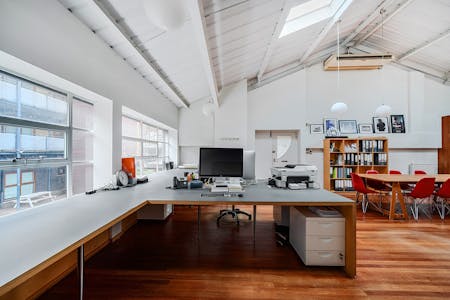 Studio 5 The Hangar, London, Office To Let - 138407956924fe942d63b.jpg