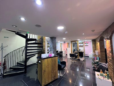 61 High Street, Bedford, Retail To Let - Image 5