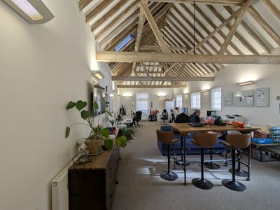 The Parlour, Farnham, Leisure / Office To Let - PXL_20251027_122107219.jpg