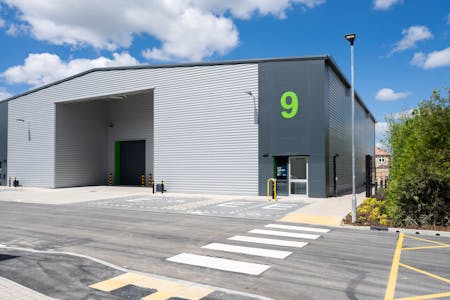Unit 9, Metroplex Park, Tolworth, Industrial / Warehouse To Let - Metroplex-122.jpg