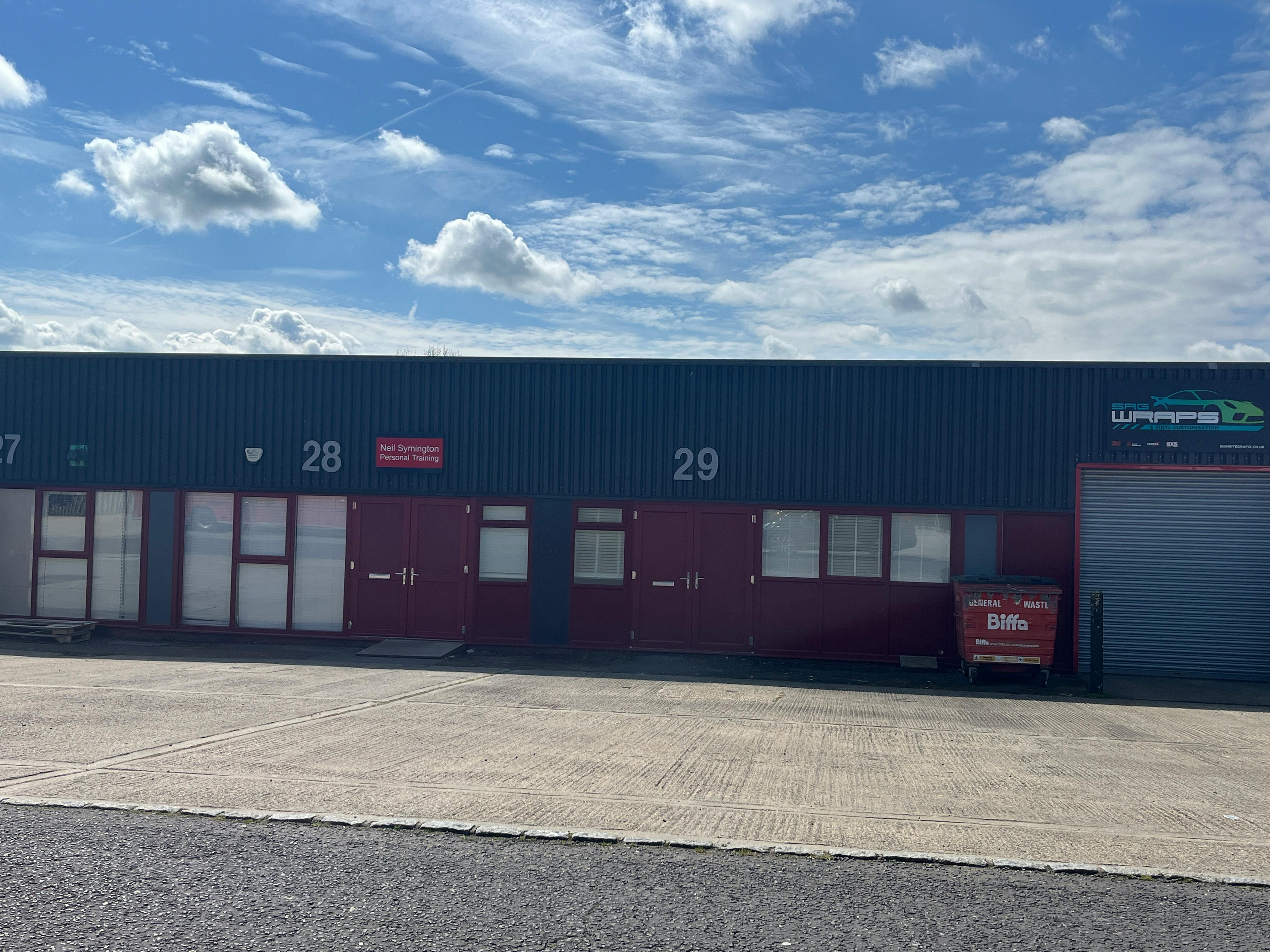 29 Edison Road, Aylesbury, Industrial To Let - IMG_2566.JPEG