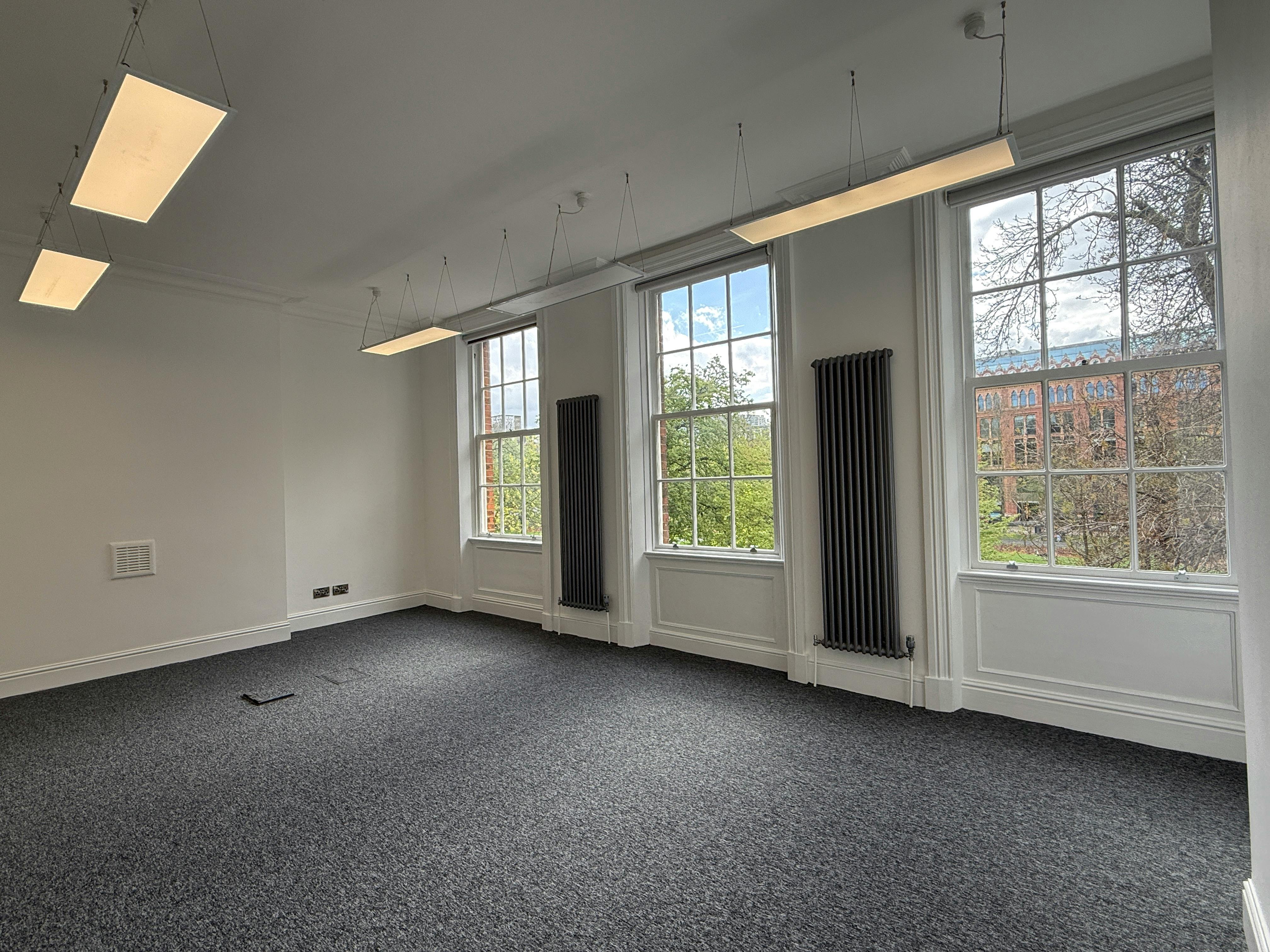 37 Park Square North, Leeds, Offices To Let - 20260416_113446006_iOS.jpg