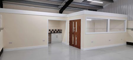 Unit 19, Fleet Marston Farm, Aylesbury, Industrial To Let - 20211112_164311.jpg