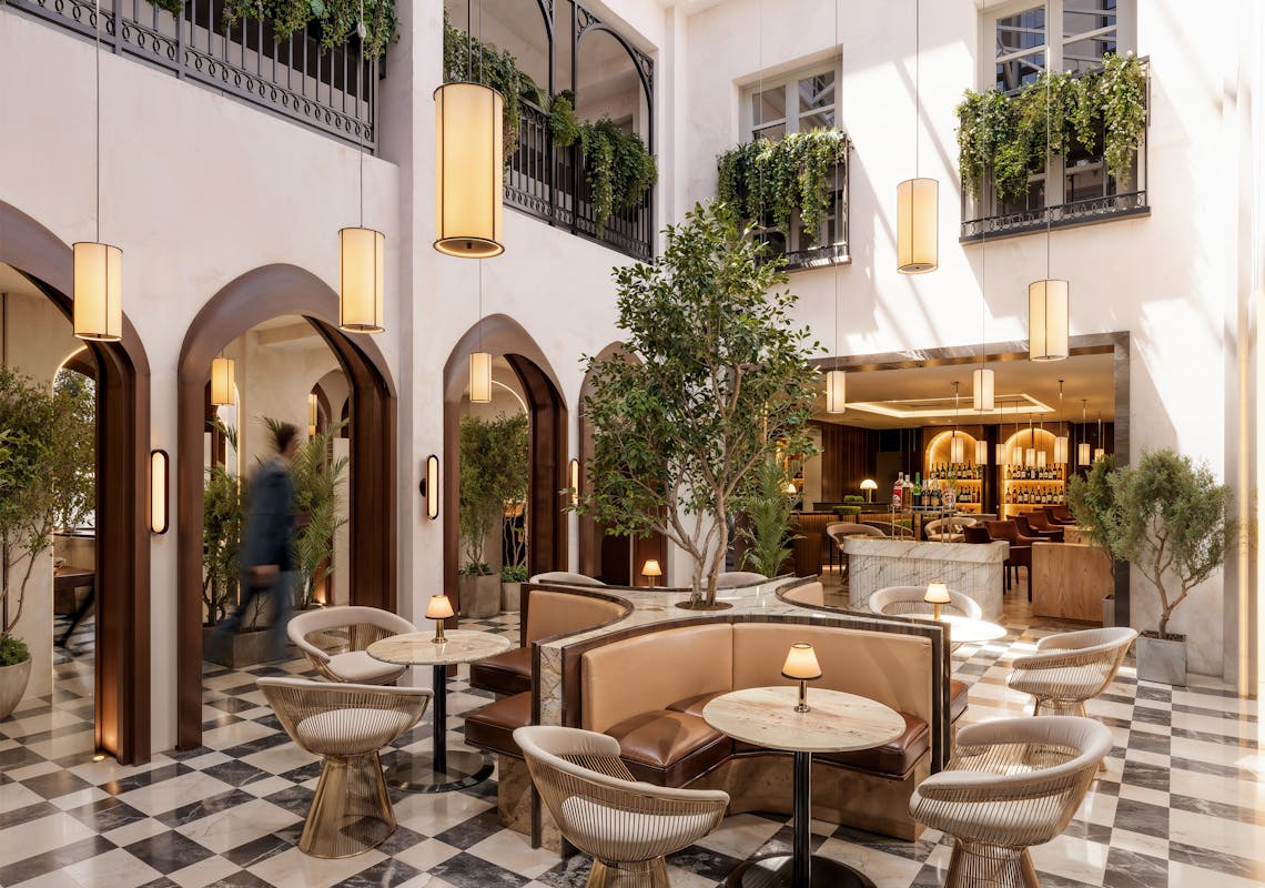 006 Atrium B.jpg 51 Berkeley Square, London, Office To Let - 006 Atrium B.jpg